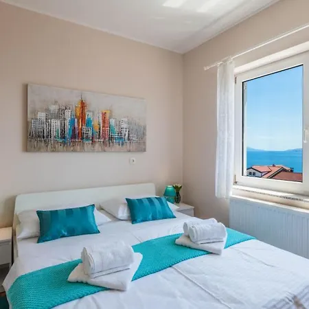فيلة Novi By Guide *